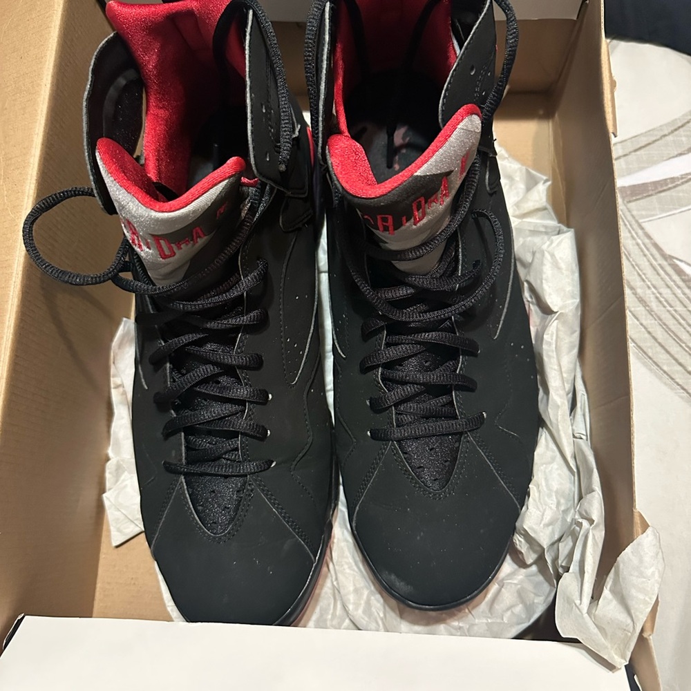 Jordan Air 7 Black and Violet Athletic Shoes - Picture 9 of 13